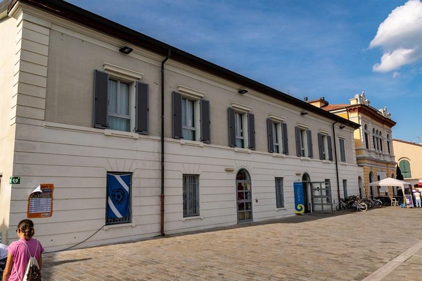 Le barche storiche del Museo della Marineria ormeggiate nel porto canale di Cesenatico
